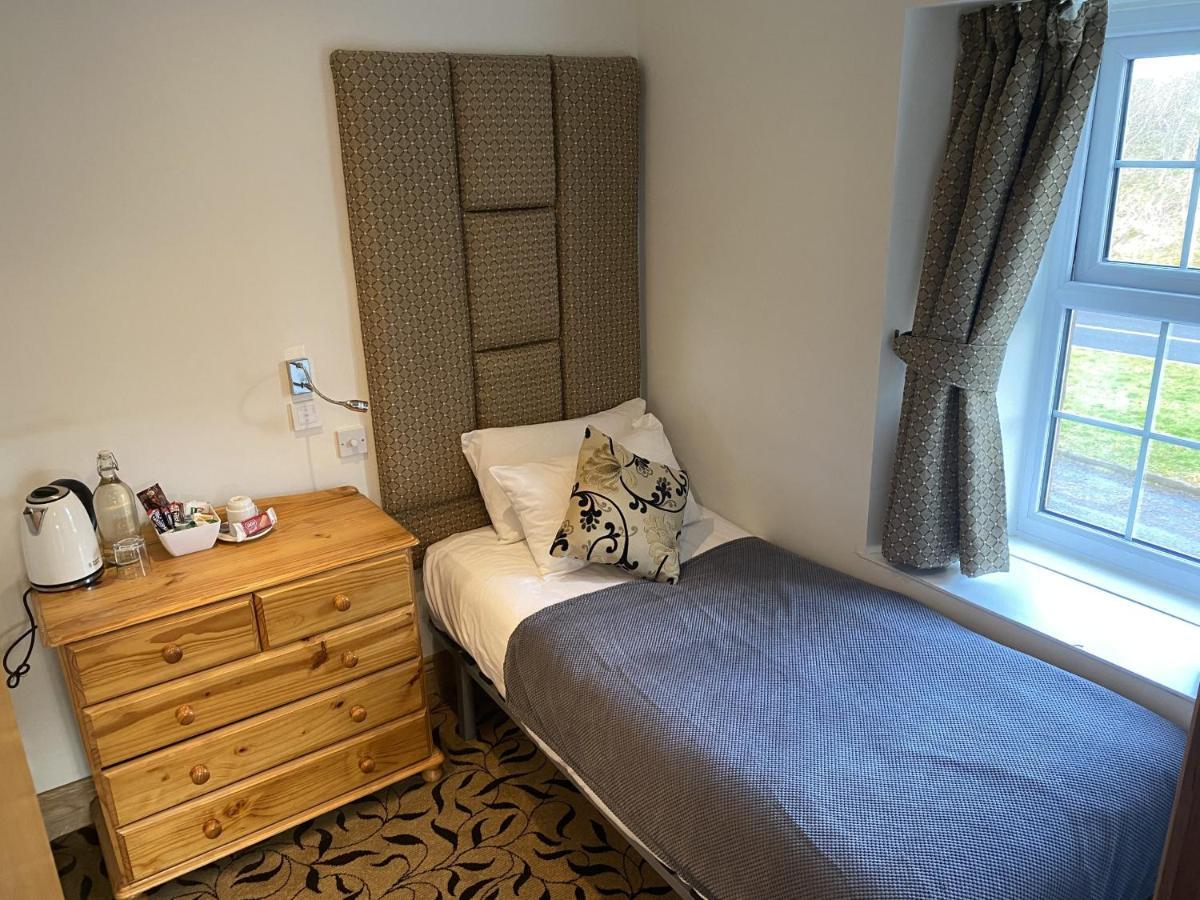 The Blue Bell Crookham Hotel Cornhill on Tweed Room photo