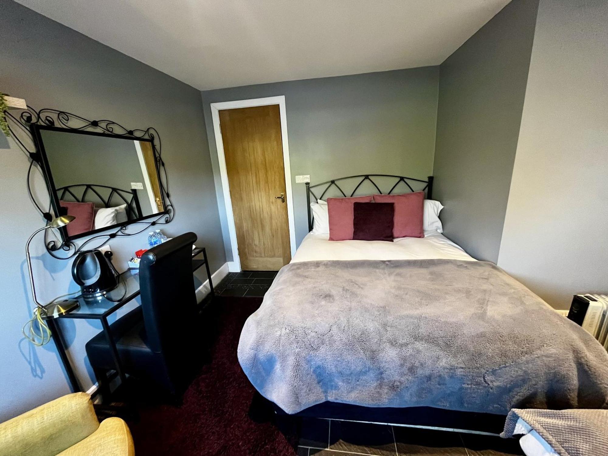 The Blue Bell Crookham Hotel Cornhill on Tweed Room photo